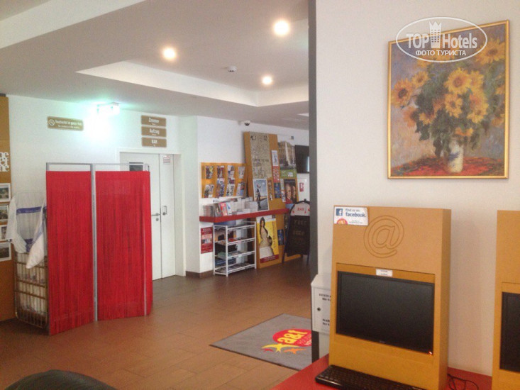 Hotel photo a&t Holiday Hostel 