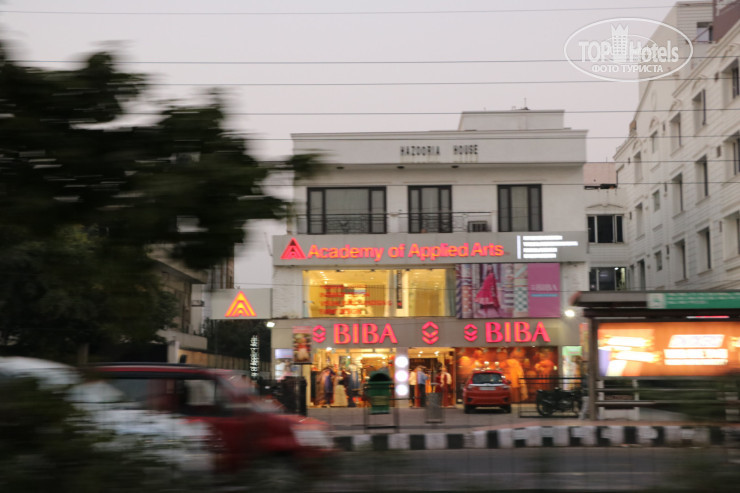 Hotelier's photos Golden Tulip Suites Gurgaon 5*