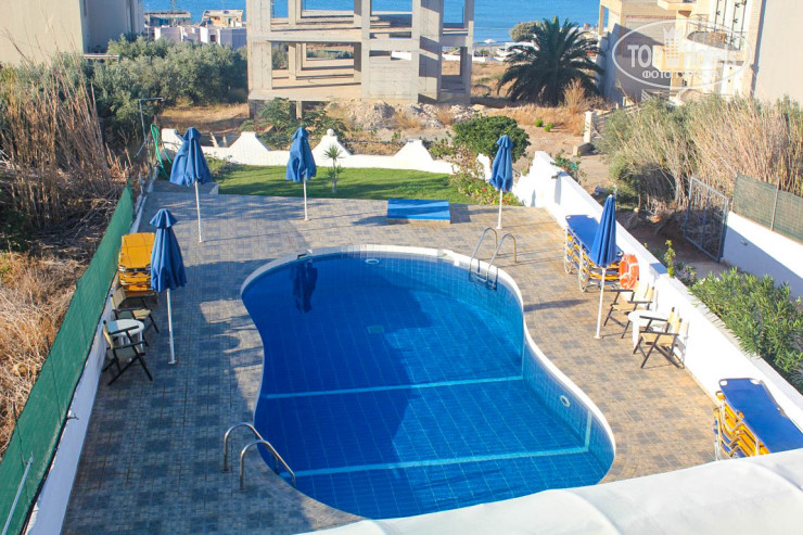 Helios Studios & Apartments