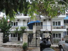 Blue Block Apartments