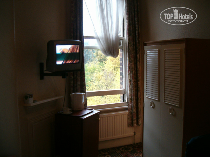 Hotel photo Charlies 2*