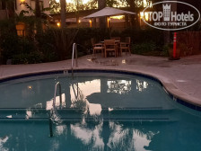 DoubleTree by Hilton Hotel Claremont 3*